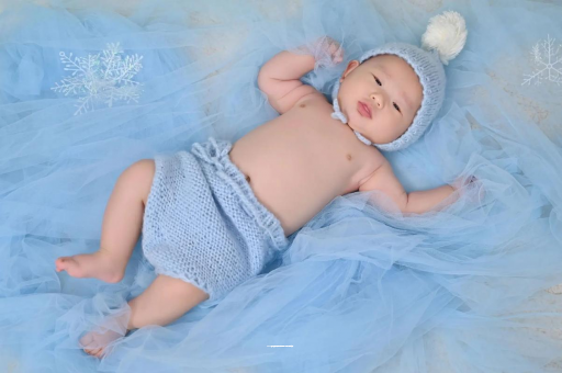 芜湖宝宝睡迷糊了才肯吃奶 芜湖宝宝睡迷糊了才肯吃奶